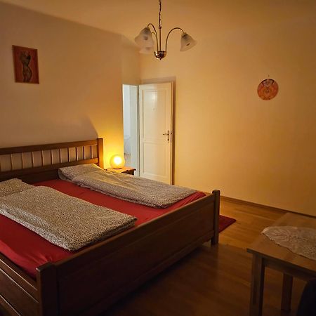 Laxmi Happy Home In Historical プラハ エクステリア 写真